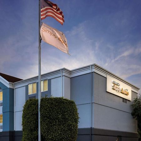 Sonesta Simply Suites Irvine East Foothill Lake Forest Buitenkant foto